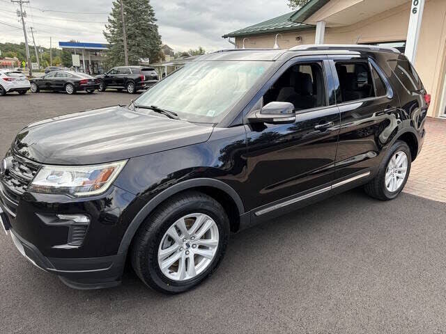 2019 FORD Explorer