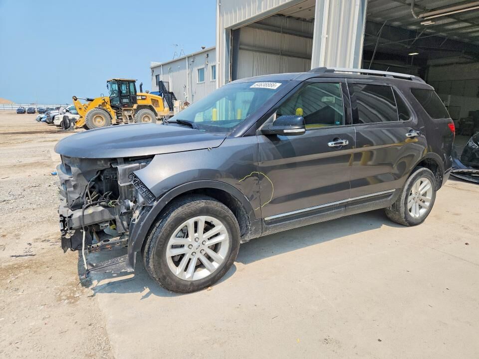 2015 FORD Explorer