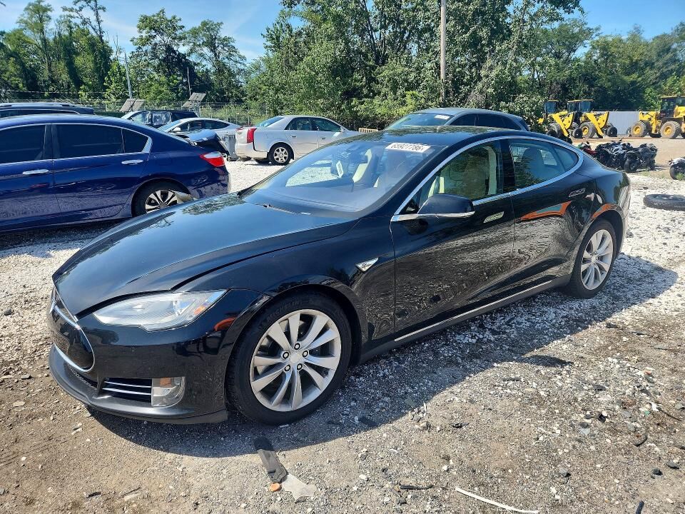 2014 TESLA Model S