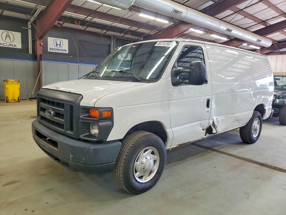 2013 FORD E-350