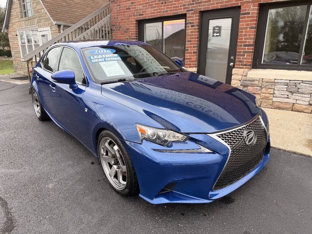 2016 Lexus IS