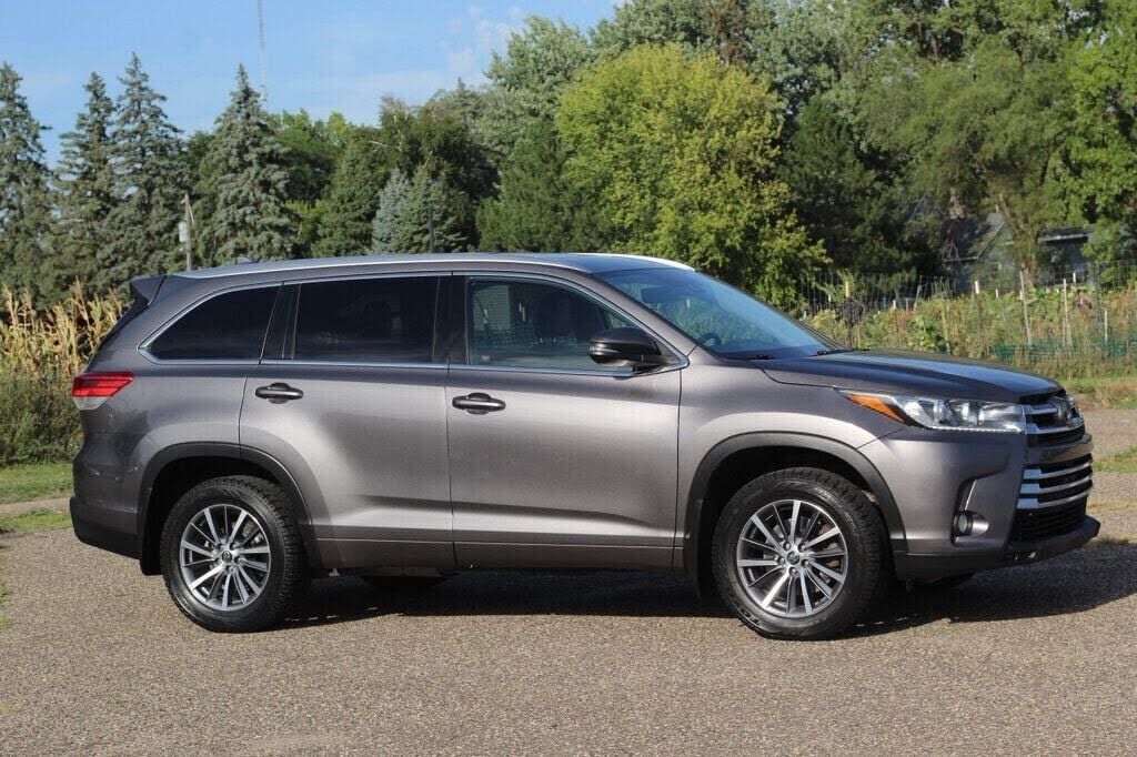 2018 TOYOTA Highlander