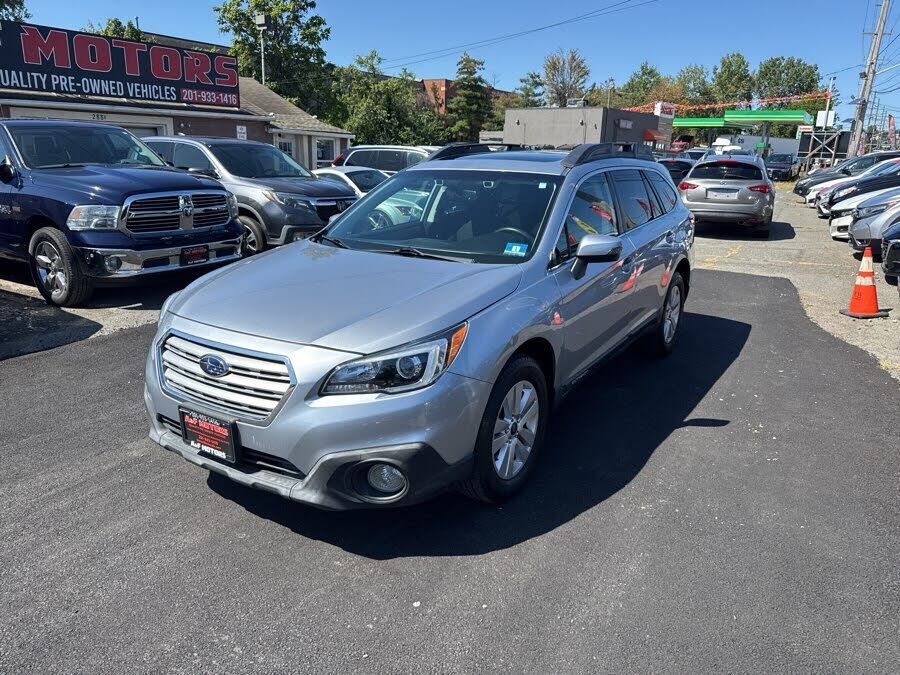 2016 SUBARU Outback