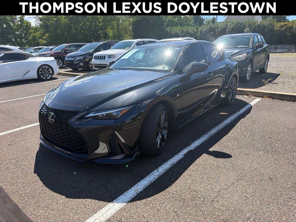 2022 Lexus IS