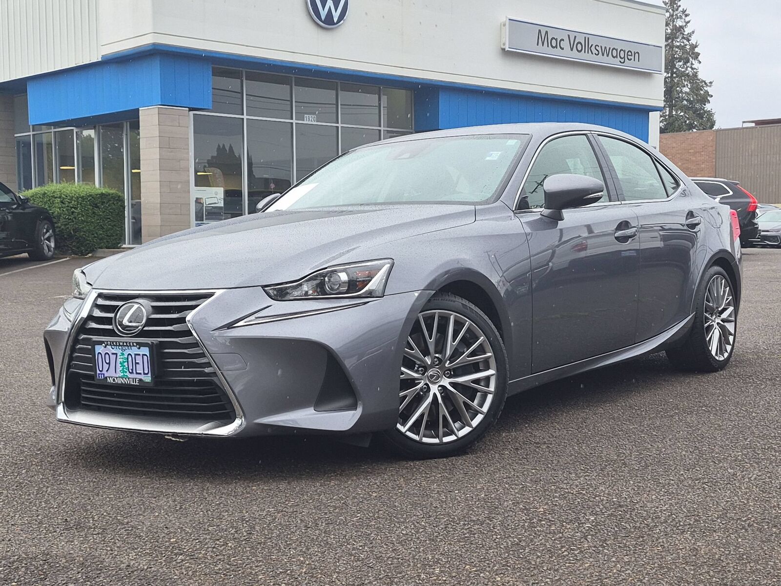 2017 LEXUS IS
