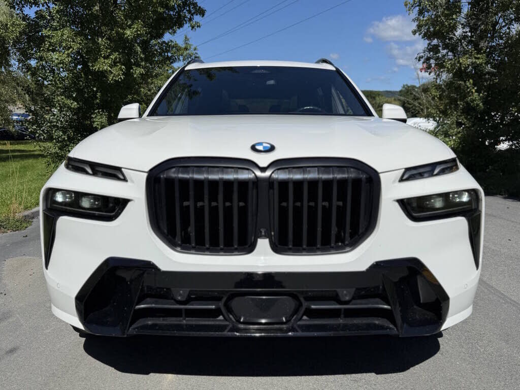2024 BMW X7
