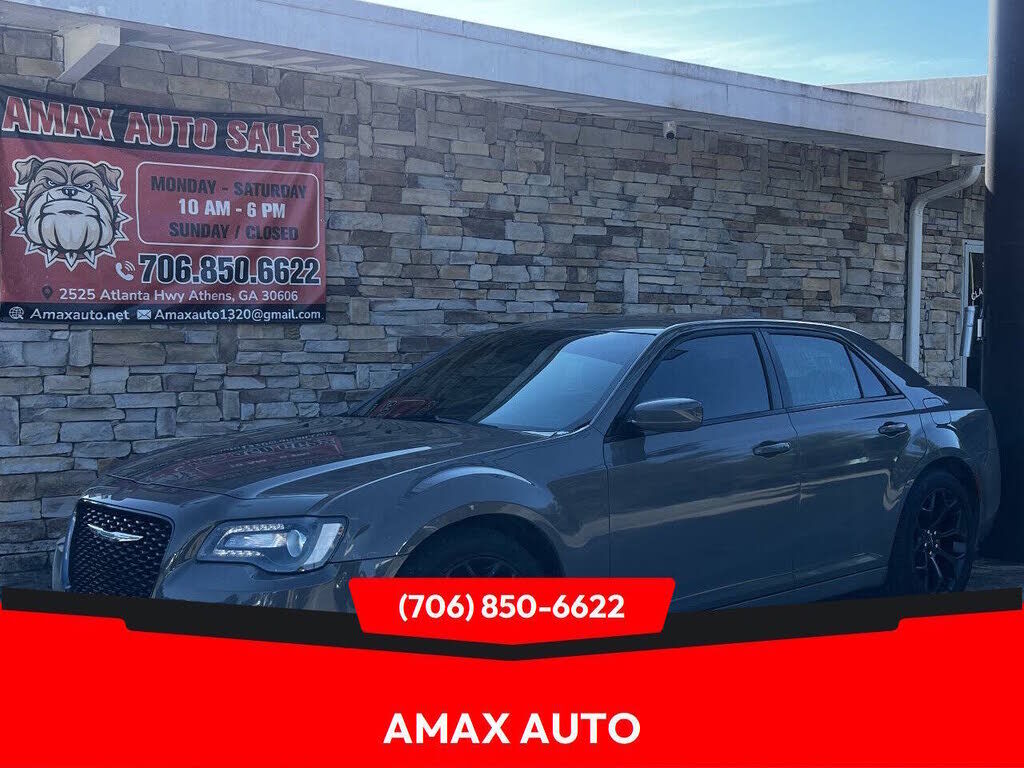 2019 CHRYSLER 300