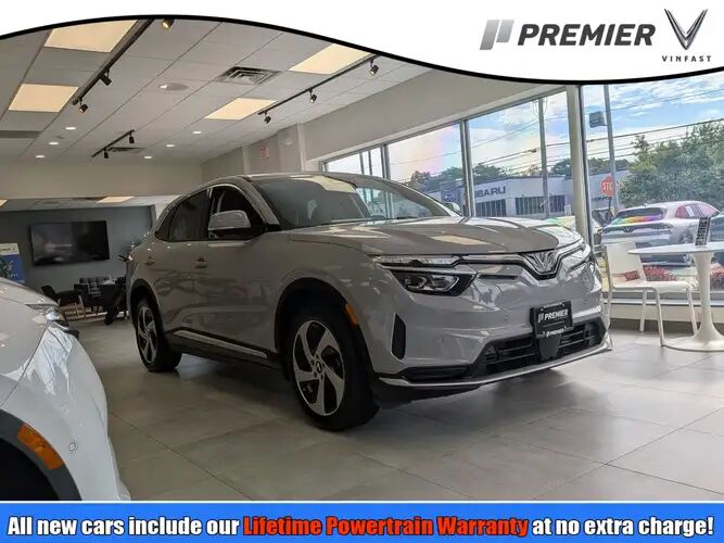 2027 VINFAST VF 8