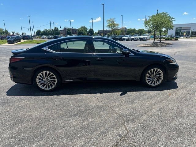2019 Lexus ES