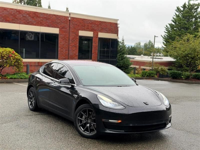 2018 TESLA Model 3