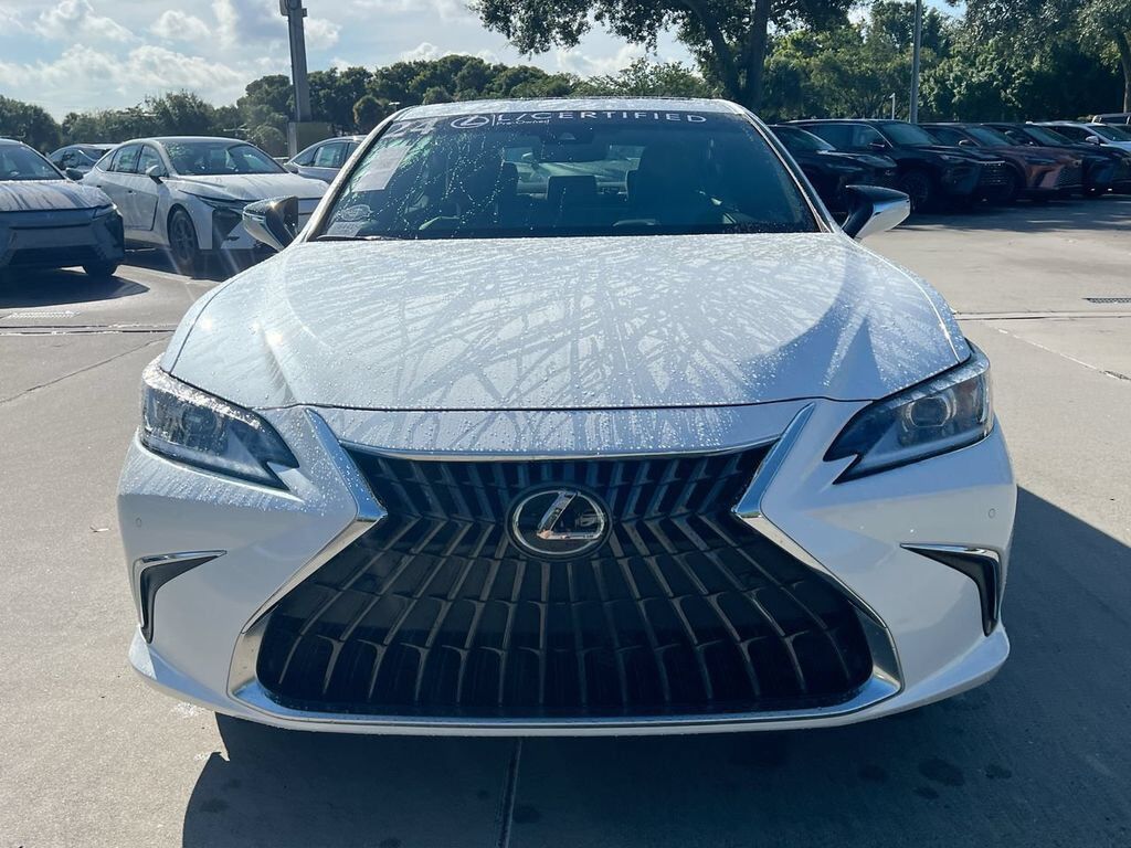 2024 Lexus ES