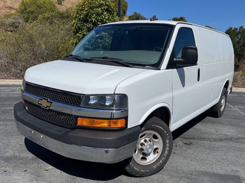 2021 CHEVROLET Express