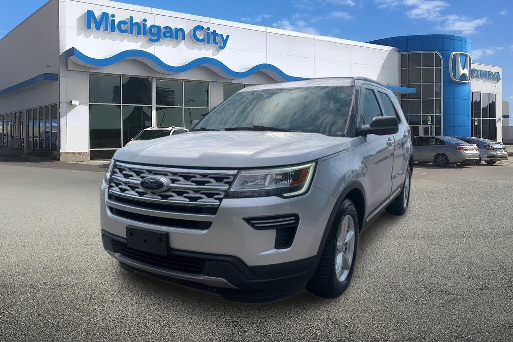 2018 FORD Explorer