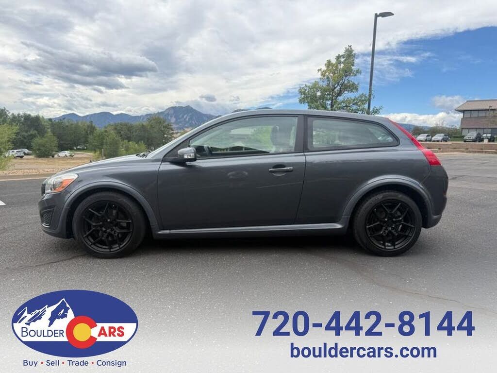 2013 VOLVO C30