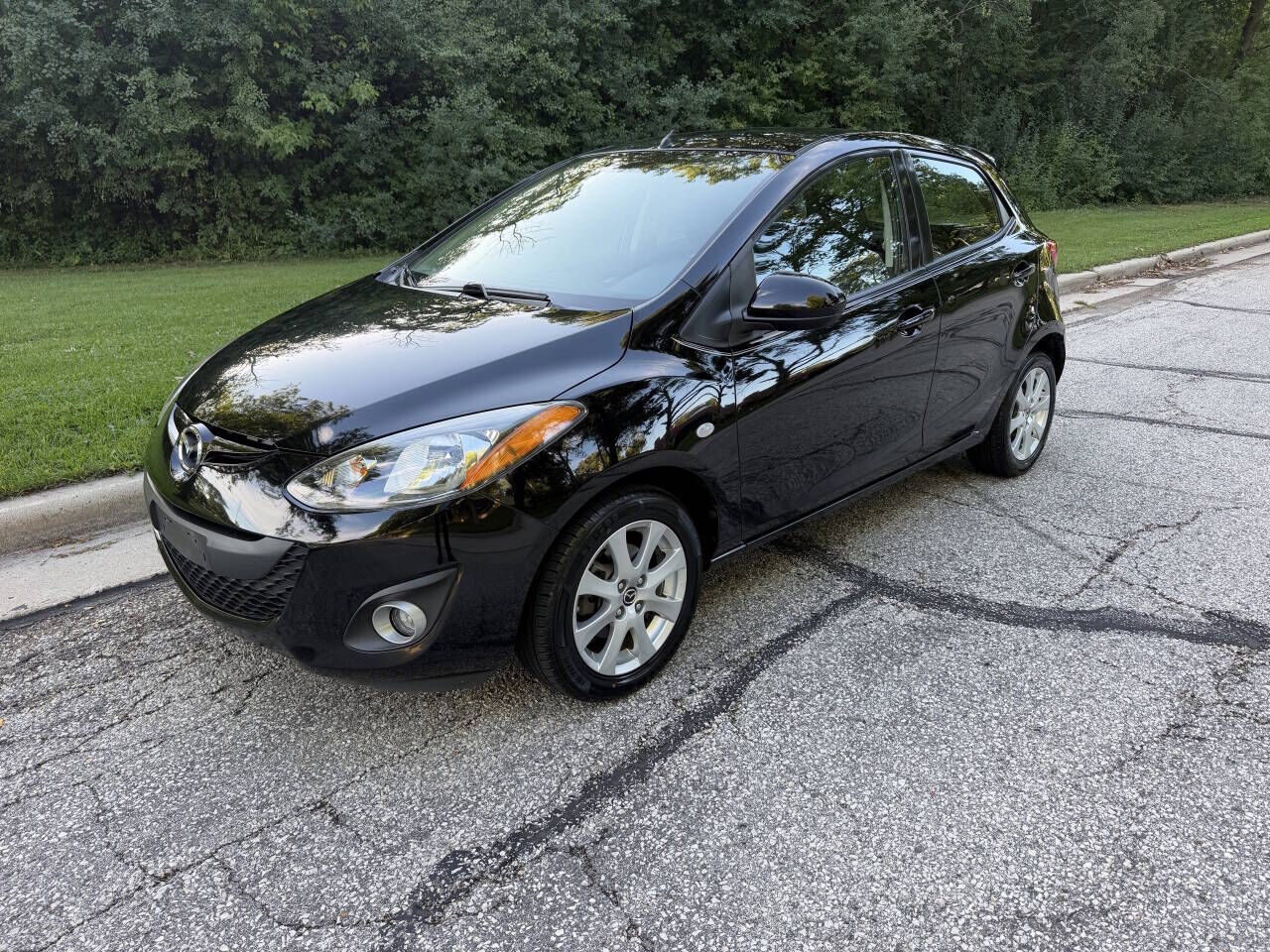 2013 MAZDA Mazda2