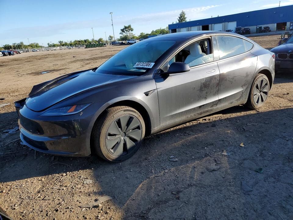 2025 TESLA Model 3