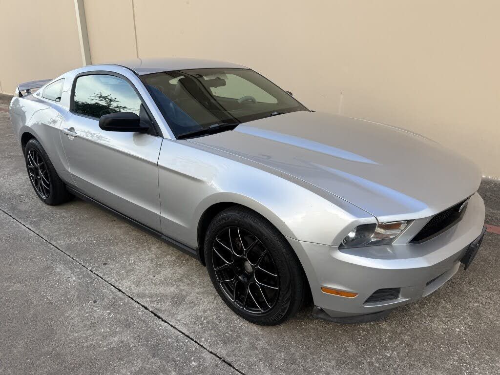 2012 FORD Mustang