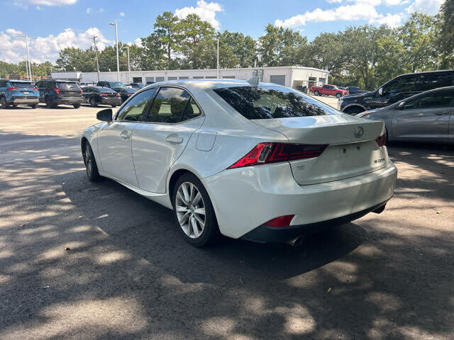 2016 Lexus IS
