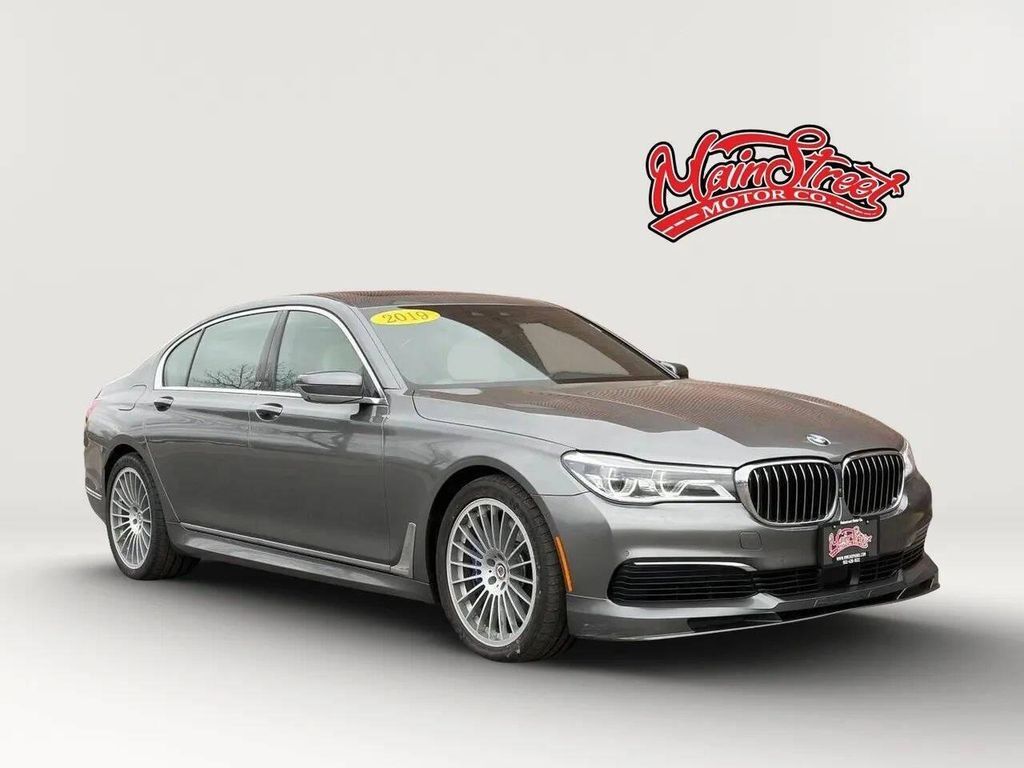 2019 BMW B7
