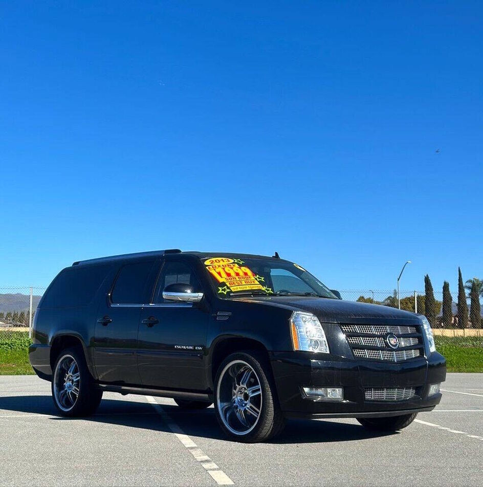 2013 CADILLAC Escalade