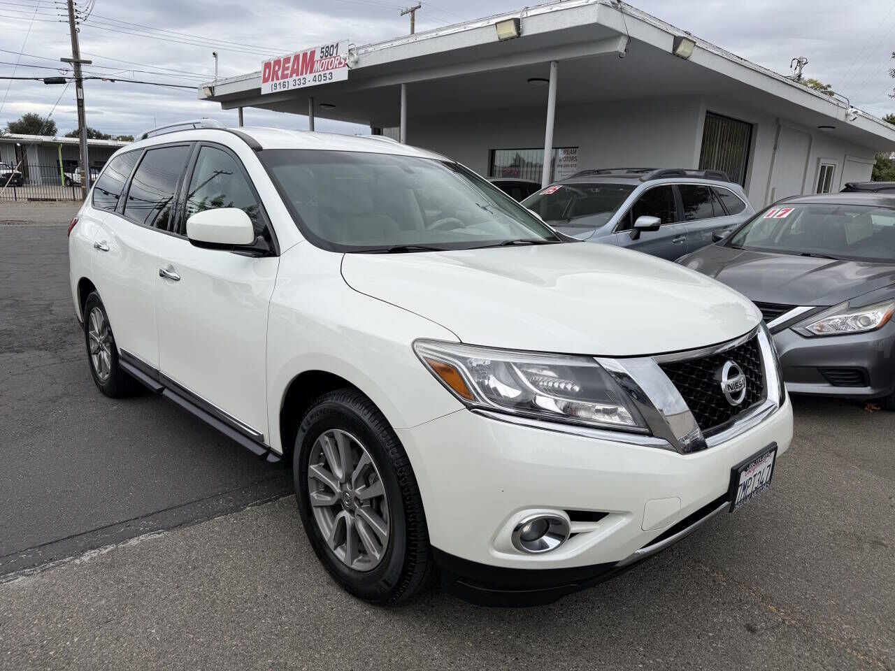 2015 NISSAN Pathfinder