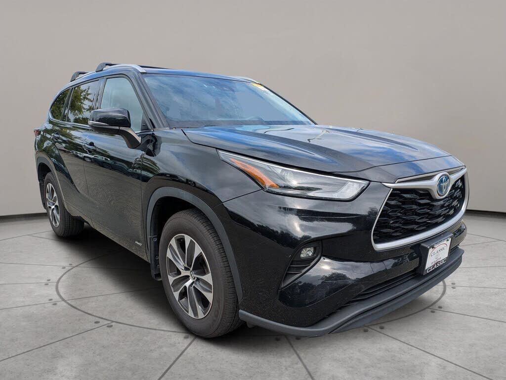 2022 TOYOTA Highlander