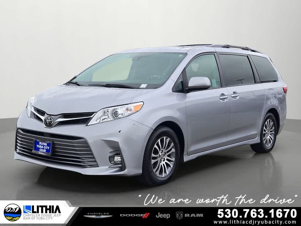 2018 TOYOTA Sienna