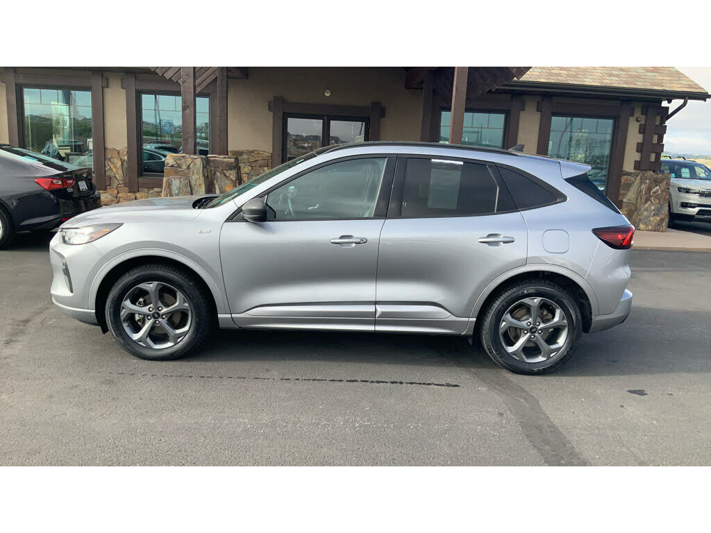 2024 FORD Escape