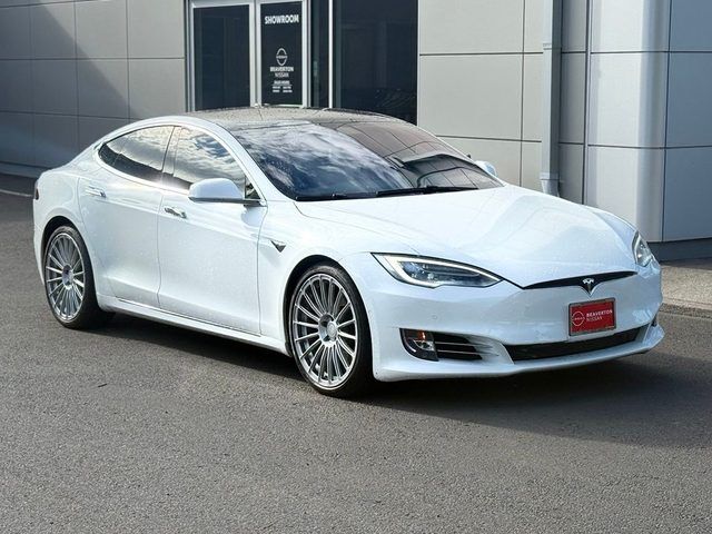2021 TESLA Model S