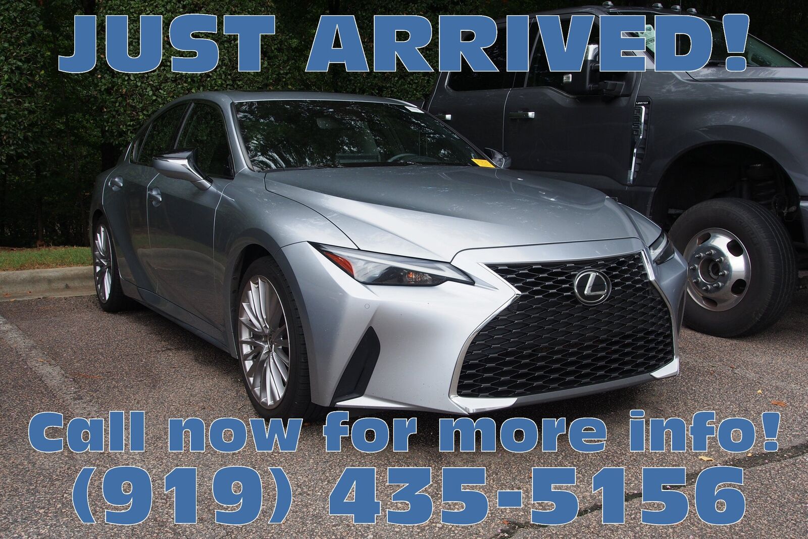 2022 LEXUS IS