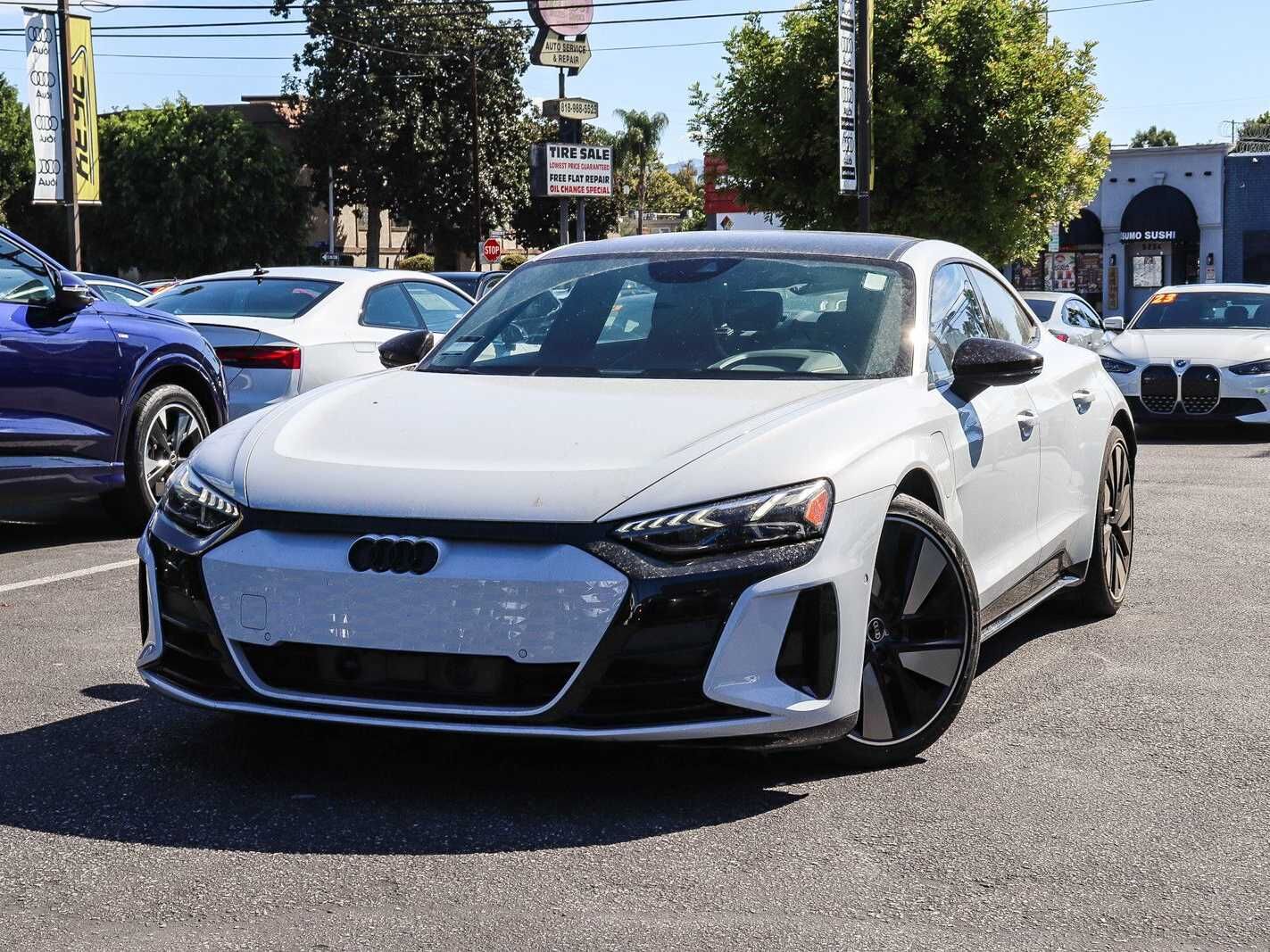 2023 AUDI e-tron GT