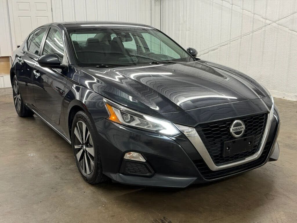 2022 NISSAN Altima