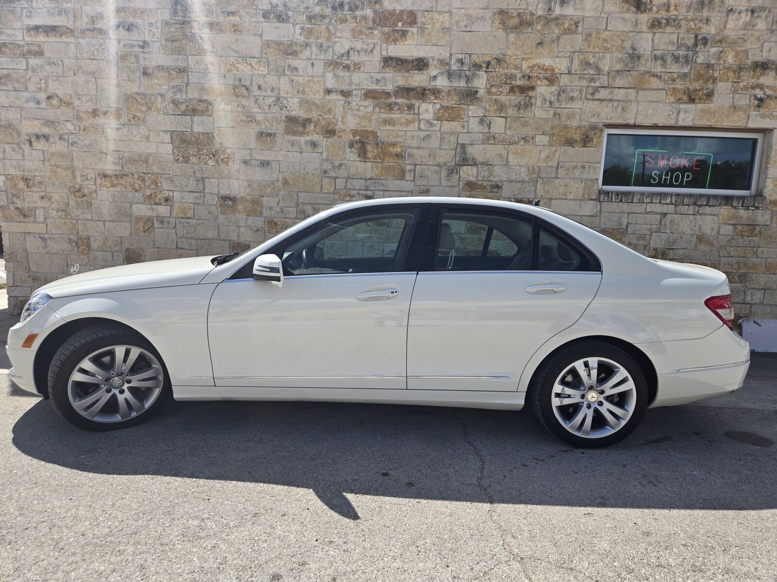 2011 MERCEDES-BENZ C-Class