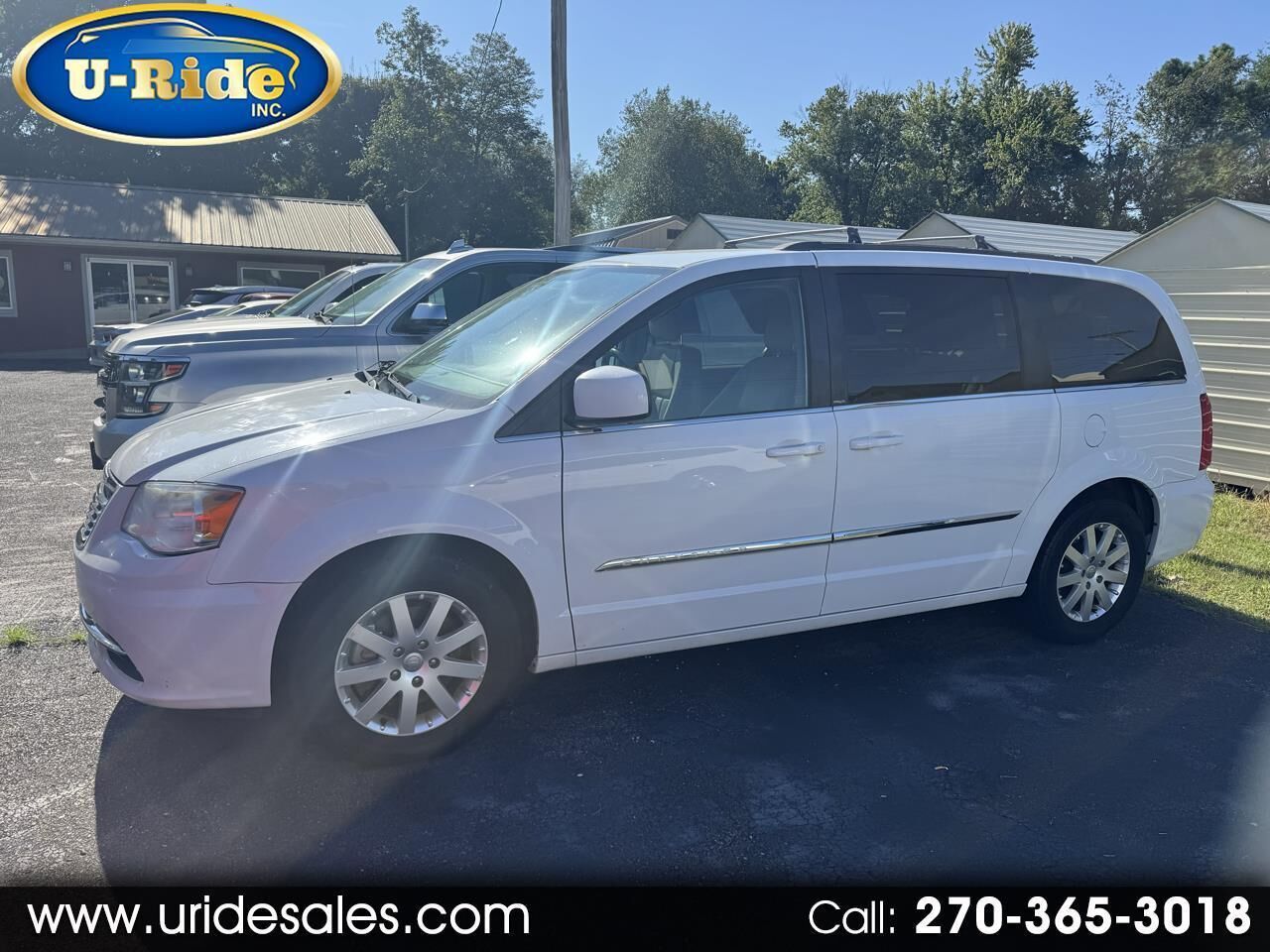 2014 CHRYSLER Town and Country