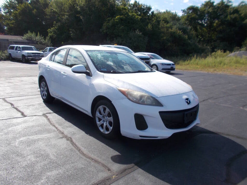 2013 MAZDA Mazda3