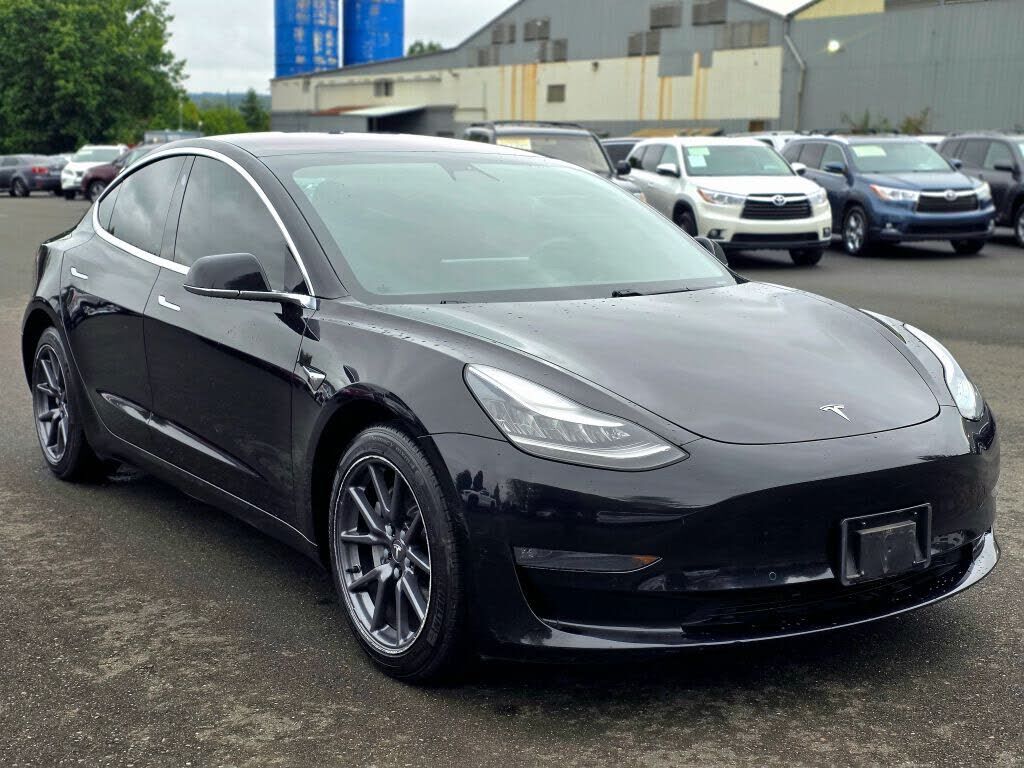 2018 TESLA Model 3