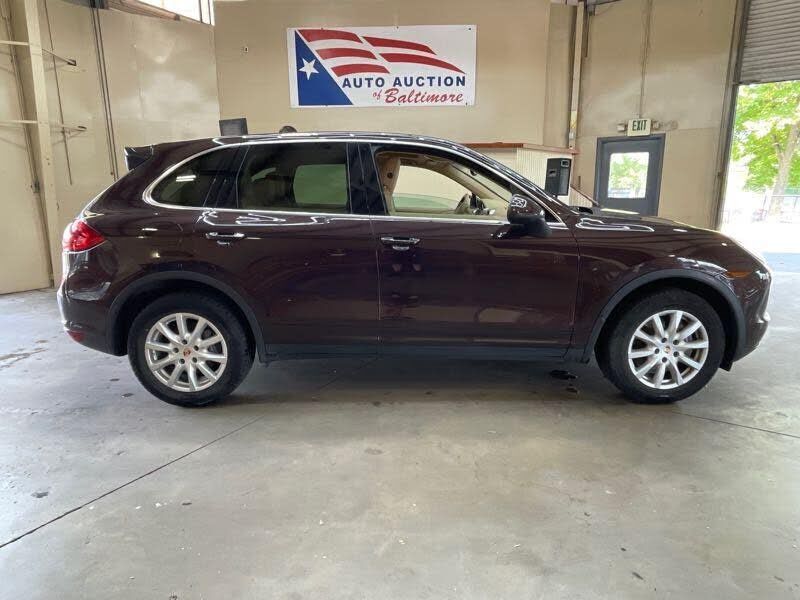 2014 PORSCHE Cayenne
