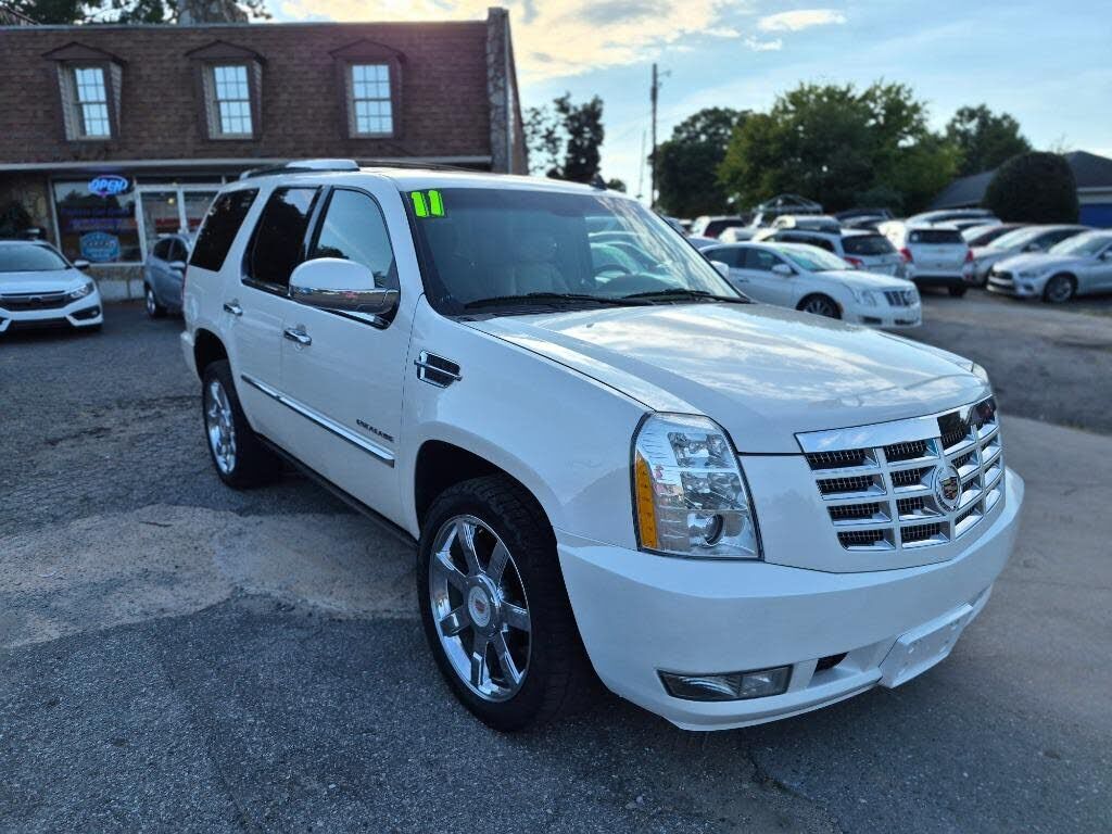 2011 CADILLAC Escalade