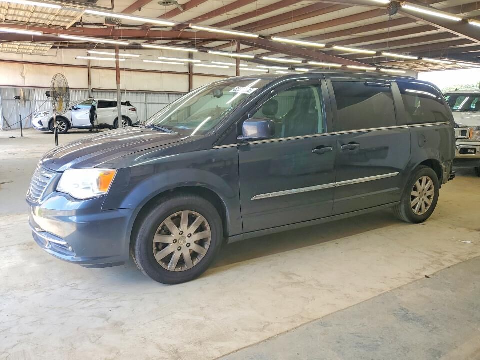 2014 CHRYSLER Town and Country