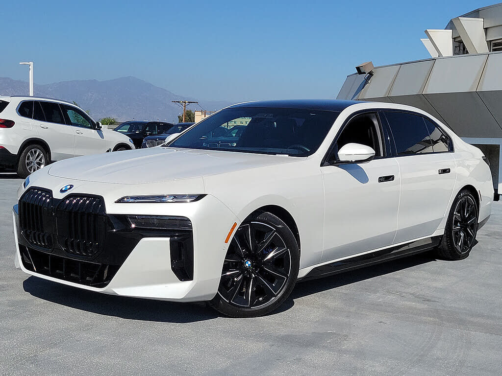 2023 BMW i7