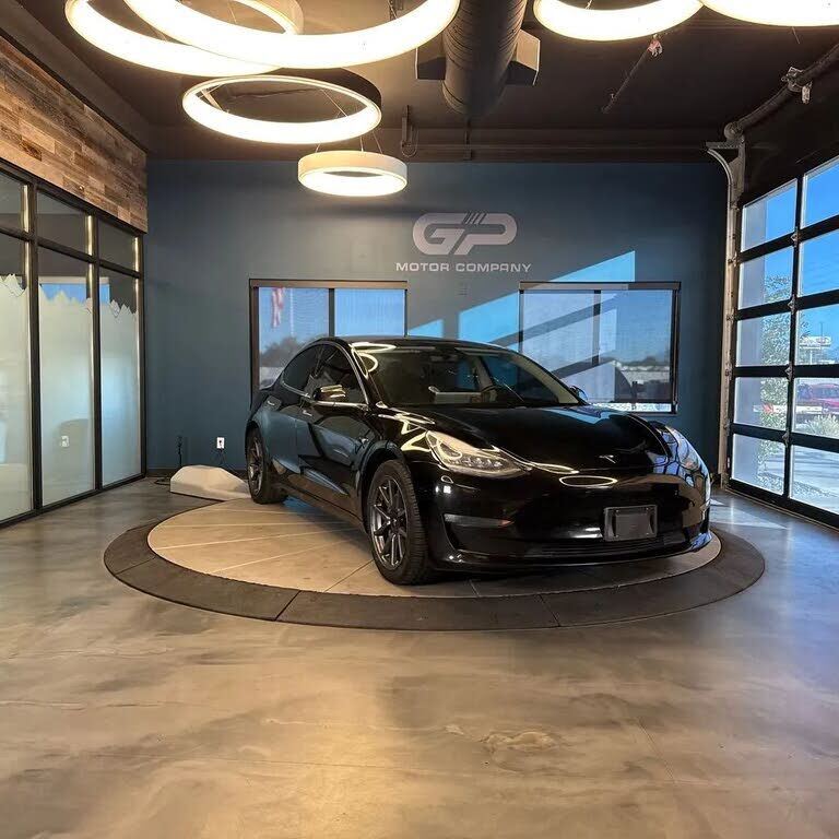 2020 TESLA Model 3