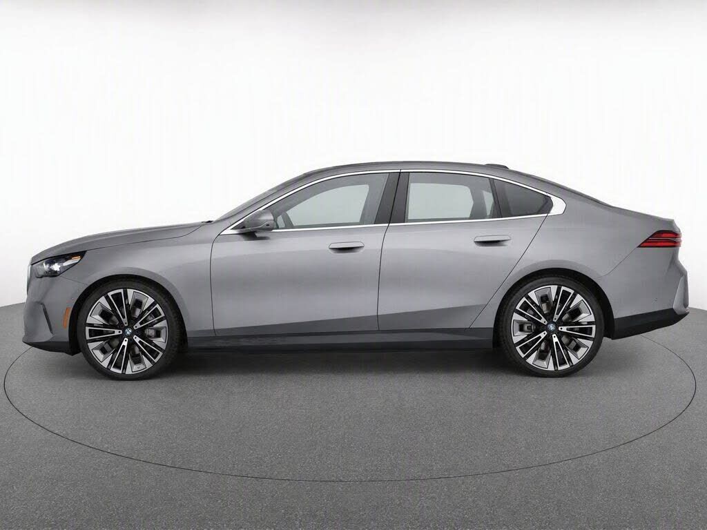 2026 BMW i5