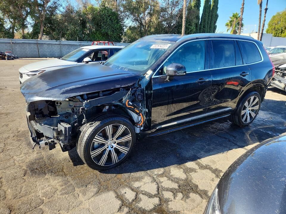 2024 VOLVO XC90