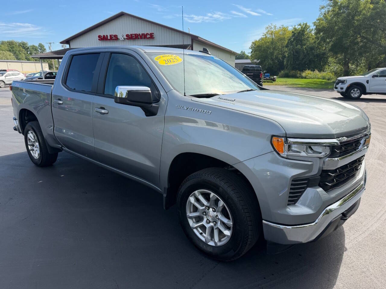 2025 CHEVROLET Silverado