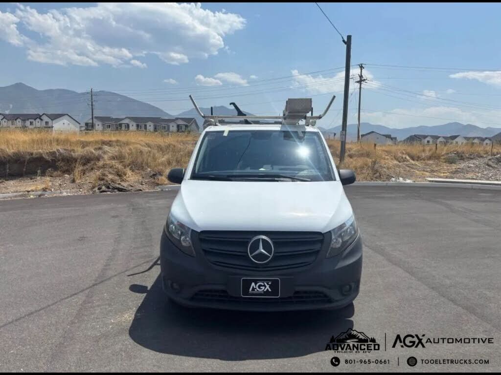 2023 Mercedes-Benz METRIS