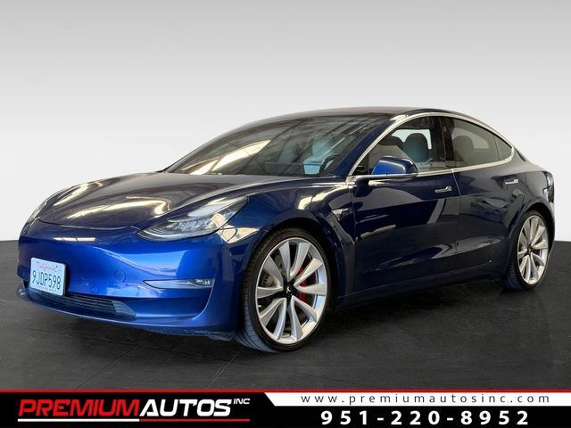 2018 TESLA Model 3