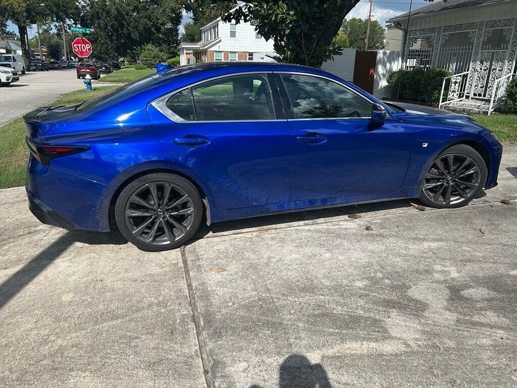 2023 Lexus IS