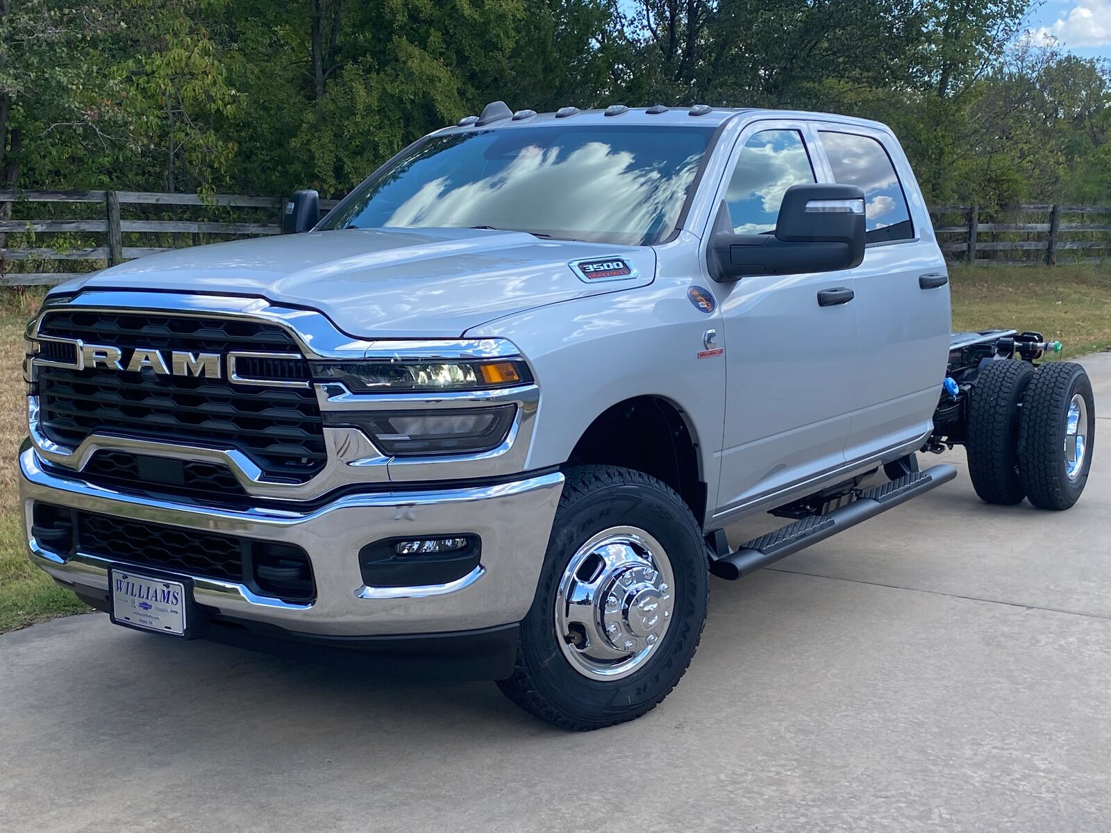 2027 RAM 3500