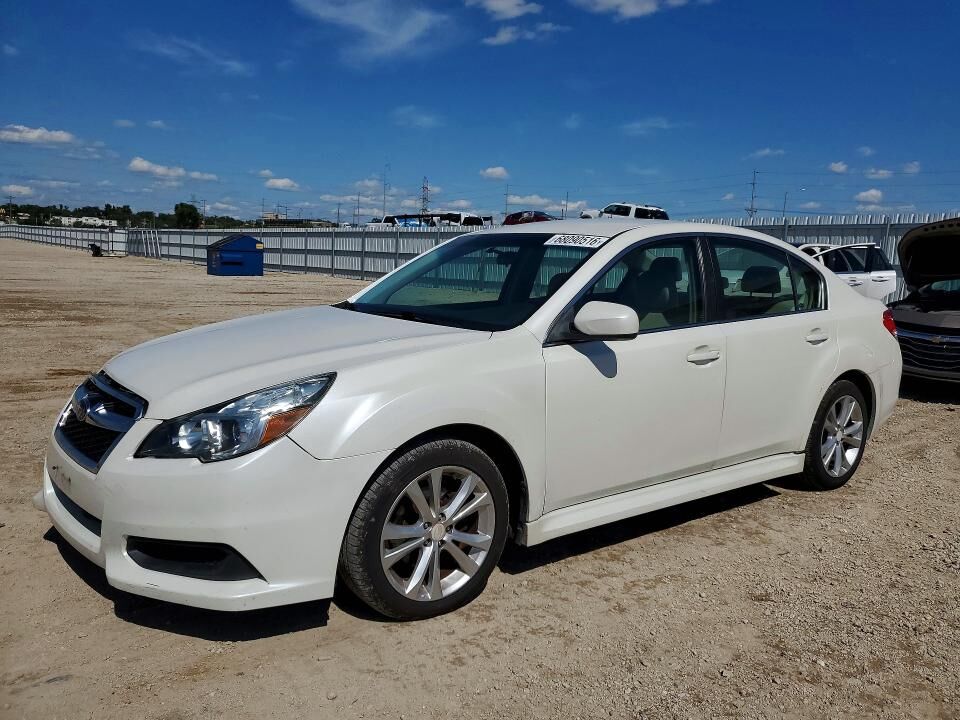 2013 SUBARU Legacy
