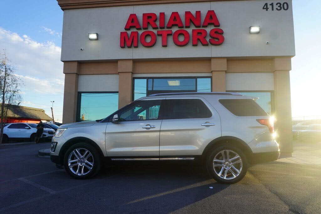 2017 FORD Explorer
